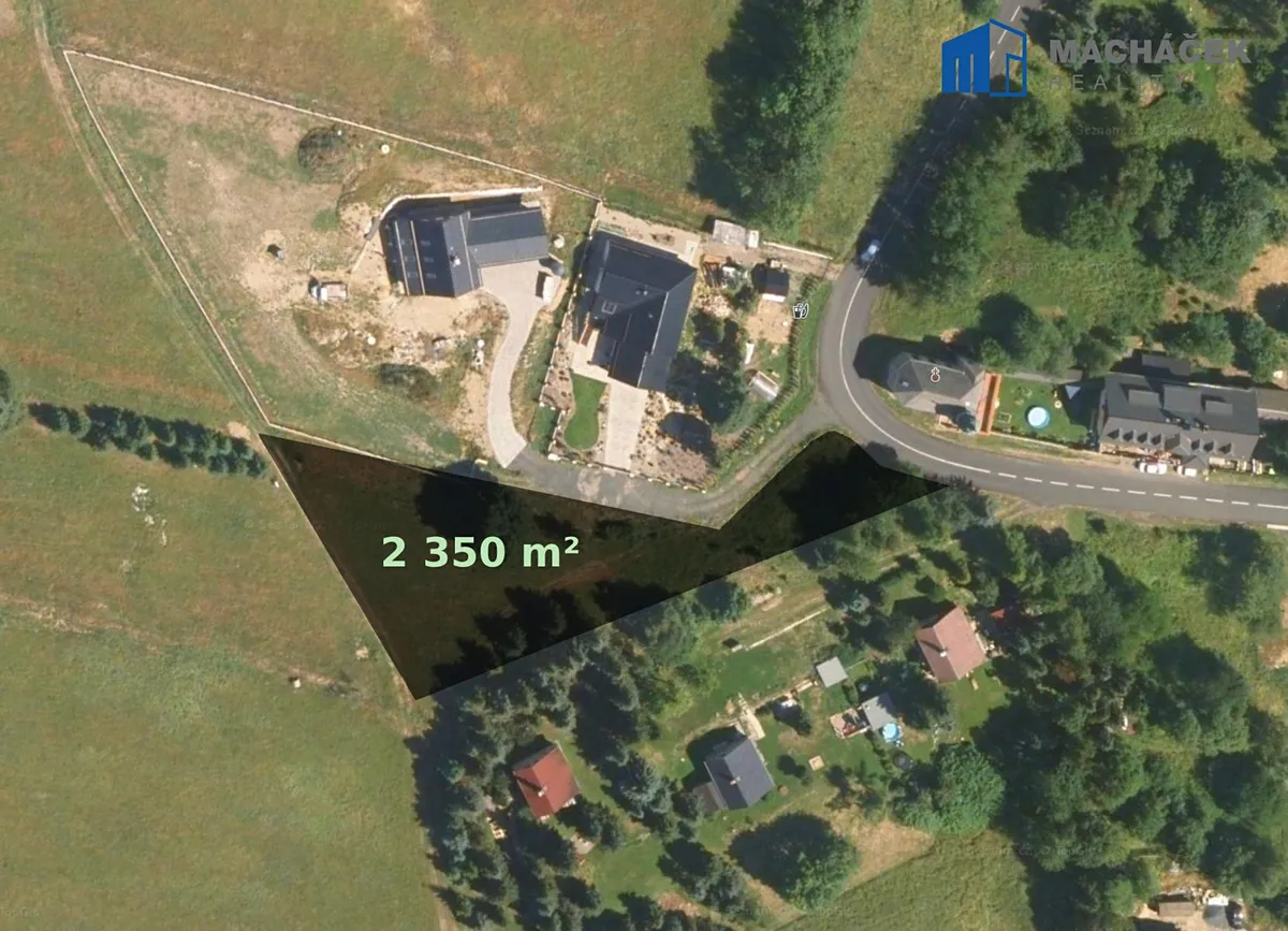 Prodej stavebního pozemku 2350 m²